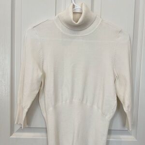 White House Black Market Cream Ribbed Turtleneck Sweater